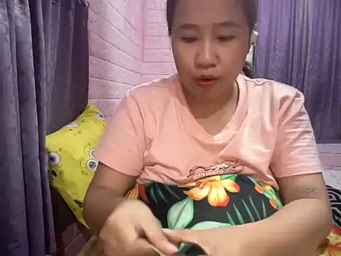 ur_asianyumi webcam
