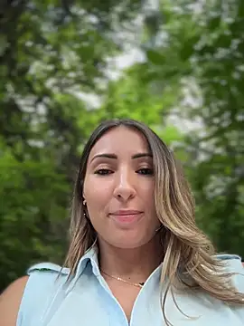 Wonder_Kari webcam