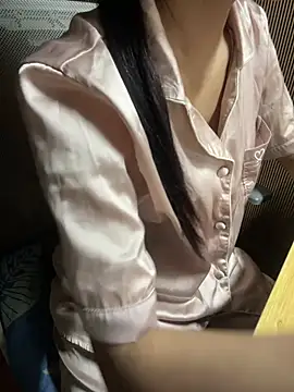 Mina048 webcam