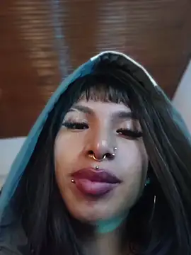 MeelFox live cam on StripChat