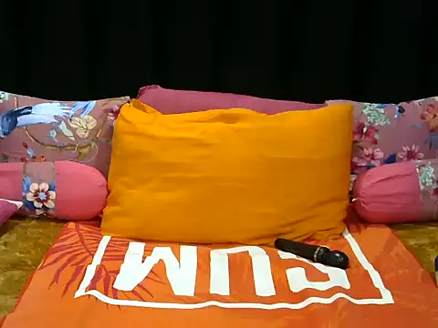 Pearl_00 webcam