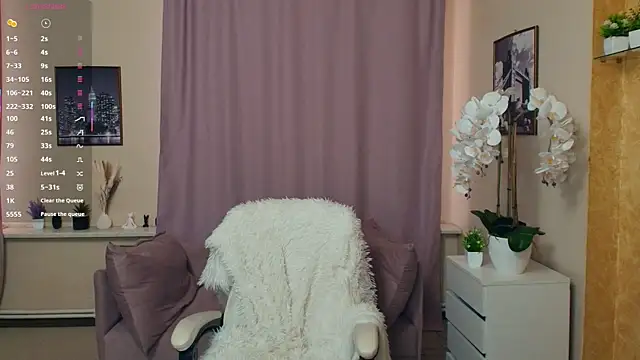 AminaRuthers webcam