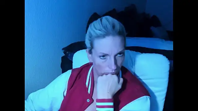 SexyJulia21 webcam
