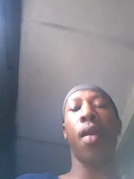Peterveero12 live now