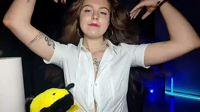 DainaCampagnini webcam