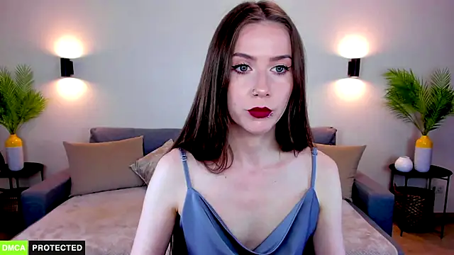 TheWoman__ webcam