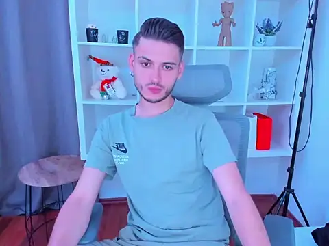 andboyfor6 - Andboyfor6's free webcam - UK Sex Cams