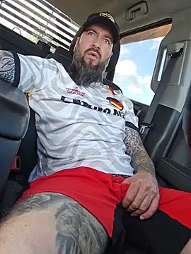 Beardedtattood webcam