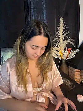 Antonella_Julieta webcam