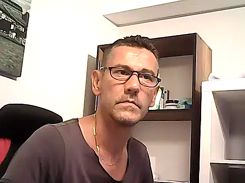 mastercharisma35 webcam