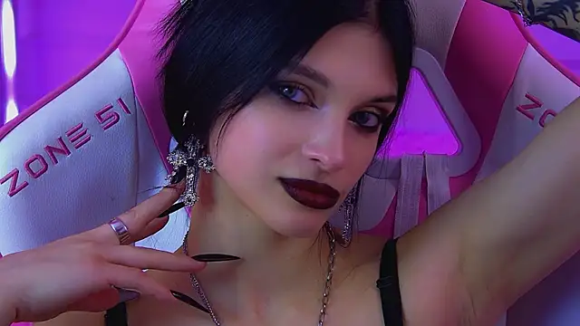 Watch BeverlyMost live on EroticFlix - High definition streams