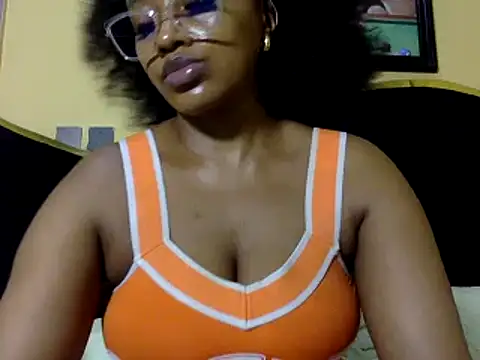 Watch BOOTY_BANGERxxx live on EroticFlix - High definition streams