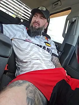 Beardedtattood webcam