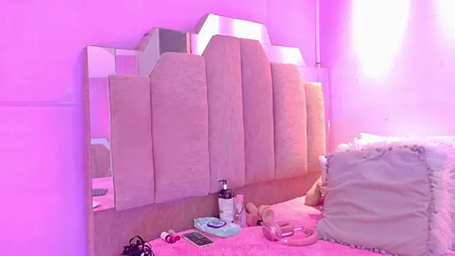 LoveQueen2 webcam