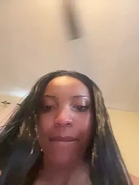 Queenkimi777 webcam