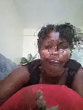 TrishaKalid webcam