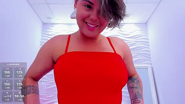 Lady_AliBi webcam