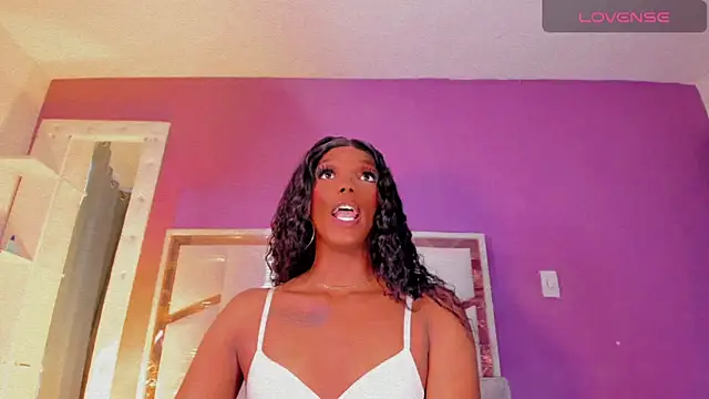 Sara_hot12112 webcam