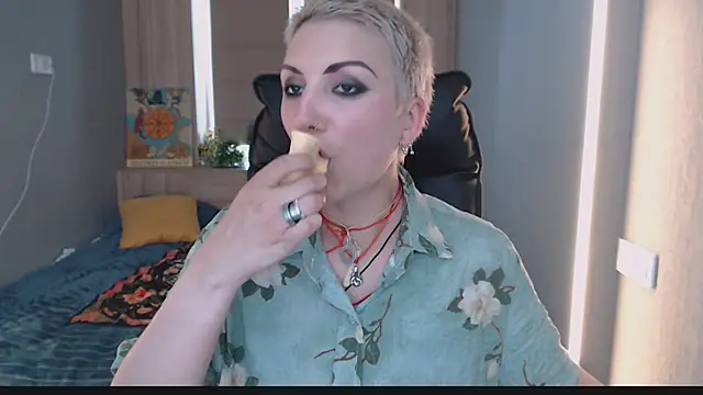 Sweet-n-Strong webcam