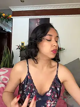 Esmerald_1111 webcam