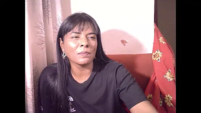 Indiannaughtygoddess webcam