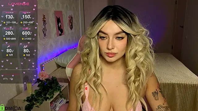 Emily_Bloom_119 webcam