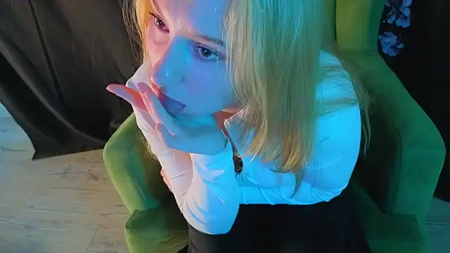 RosalieHandley webcam