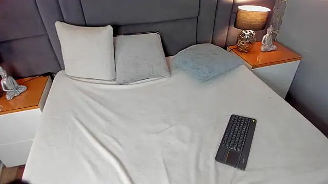 scarleth_blaze webcam