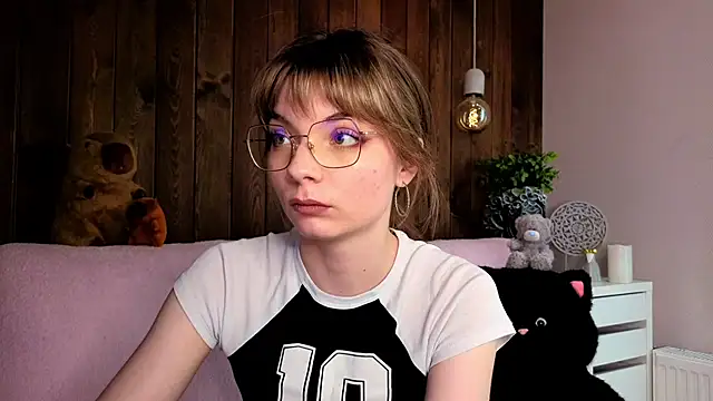 IvoryPesante webcam
