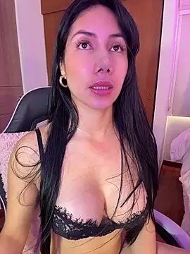 Watch ArianaReynoldss live on EroticFlix - High definition streams
