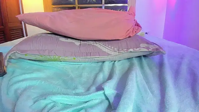 Zoe_sky1 webcam