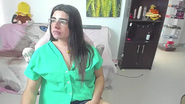 Khalifa_Gold live cam on StripChat