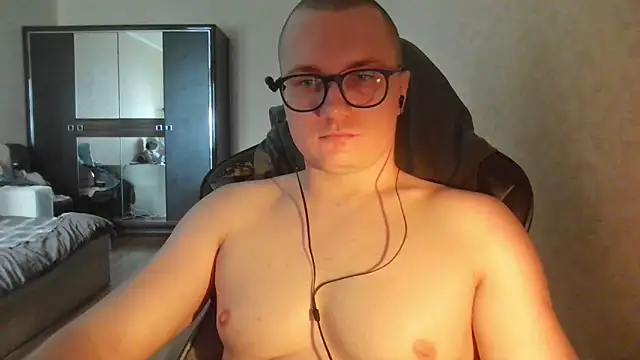 k8mura live cam on StripChat