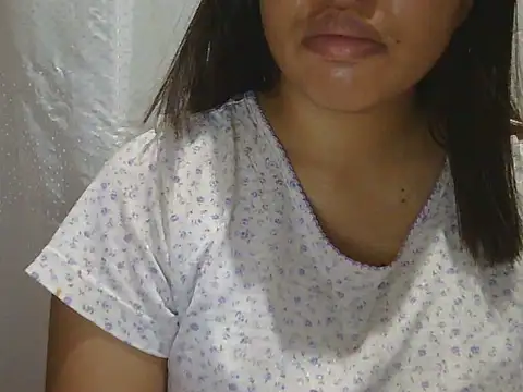 Watch ChubbyButty live on EroticFlix - High definition streams