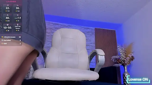 ANGIE-SMITH webcam