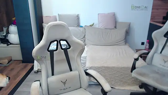 Sunny-Girl1 webcam