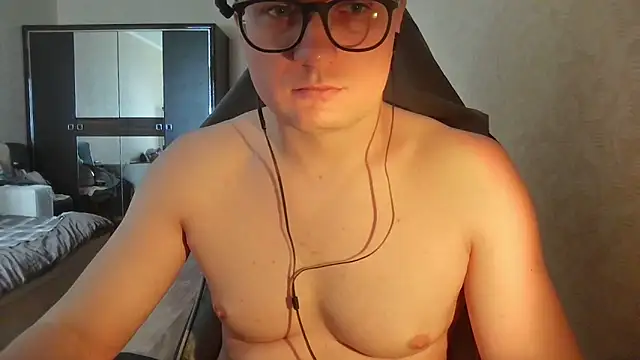 k8mura live cam on StripChat