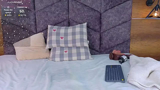 AnnieRouse__ webcam