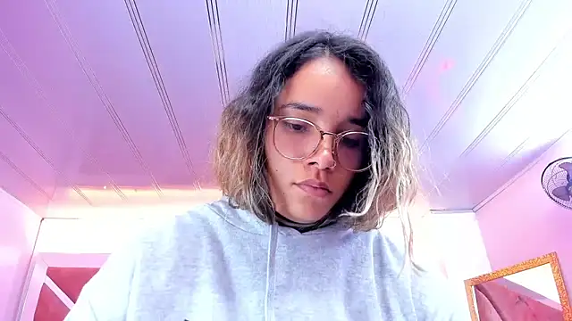 Olivia_Fox69 webcam