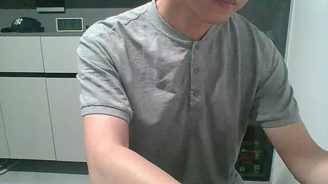 nole_china7 (Ask my age) - talk / fun / cum