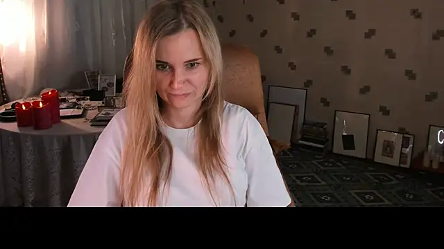 MiaSparkes webcam
