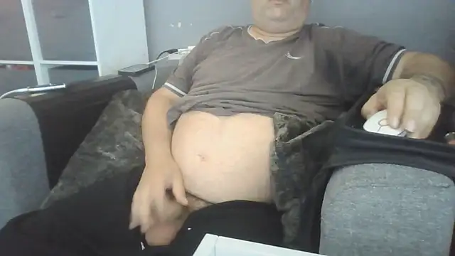 Naturistmale45 webcam