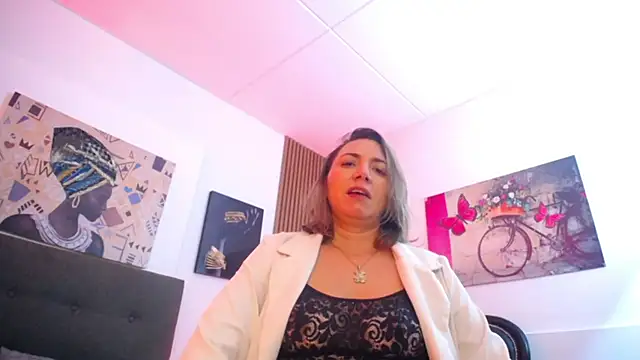 milfsecret69 webcam