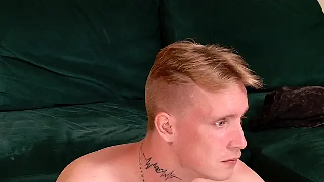 SweetBoyAlexx webcam