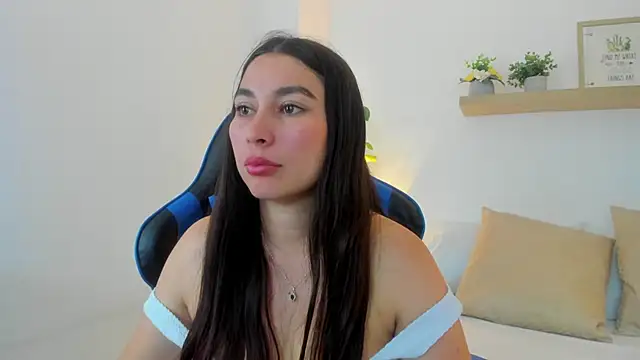 bella_99_ webcam