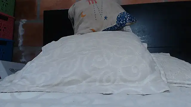DevoraAmateur webcam