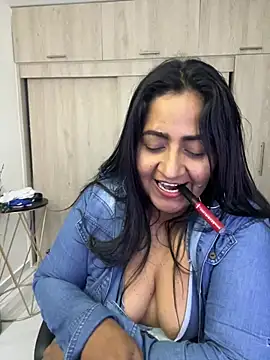 Adele_Sweett live cam on StripChat