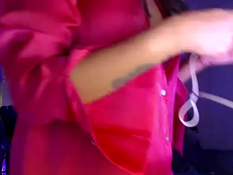 Watch trippy_tina live on EroticFlix - High definition streams