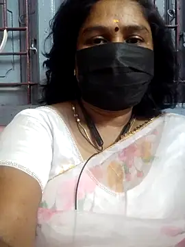 Miss-Maggi webcam