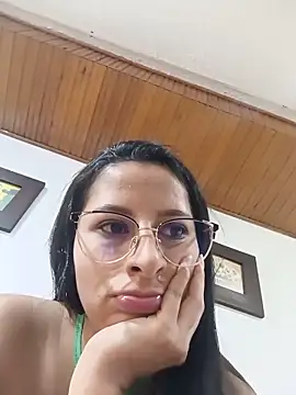 charlotte_collins2_ webcam